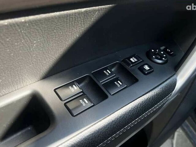 Киа Соренто, объемом двигателя 2.2 л и пробегом 255 тыс. км за 14500 $, фото 8 на Automoto.ua