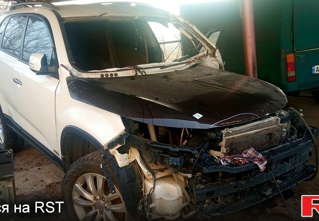 Киа Соренто, объемом двигателя 24 л и пробегом 200 тыс. км за 5000 $, фото 1 на Automoto.ua