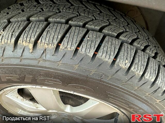 Киа Соренто, объемом двигателя 2.4 л и пробегом 201 тыс. км за 8650 $, фото 11 на Automoto.ua