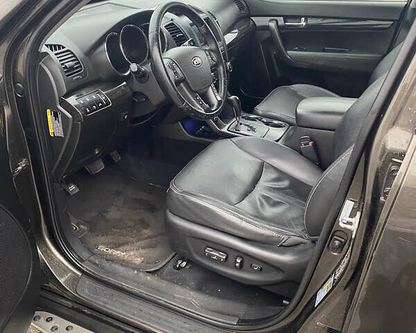 Киа Соренто, объемом двигателя 2.4 л и пробегом 260 тыс. км за 11200 $, фото 17 на Automoto.ua