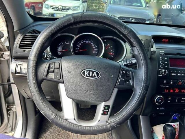 Кіа Соренто, об'ємом двигуна 2 л та пробігом 242 тис. км за 12700 $, фото 16 на Automoto.ua