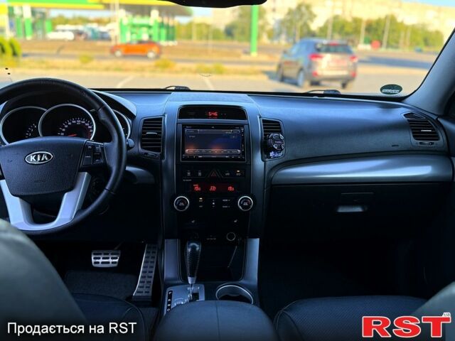 Кіа Соренто, об'ємом двигуна 2.2 л та пробігом 198 тис. км за 14300 $, фото 6 на Automoto.ua