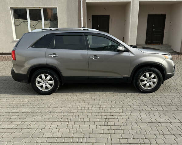 Киа Соренто, объемом двигателя 2.4 л и пробегом 10 тыс. км за 11000 $, фото 9 на Automoto.ua