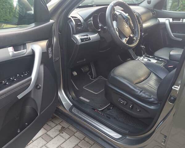 Кіа Соренто, об'ємом двигуна 2.2 л та пробігом 202 тис. км за 14800 $, фото 8 на Automoto.ua