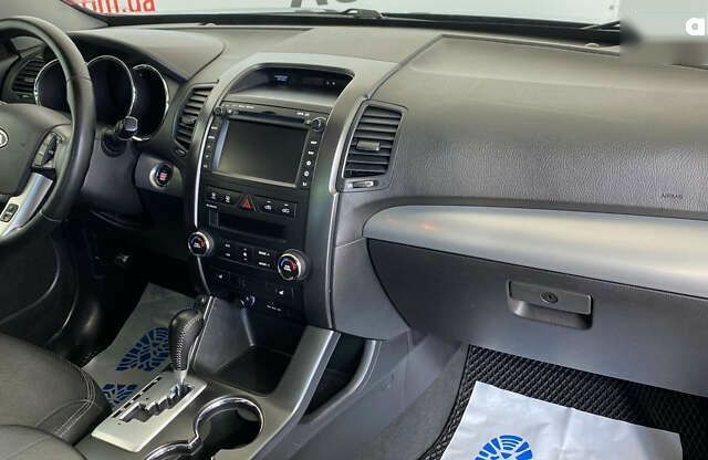 Кіа Соренто, об'ємом двигуна 2.2 л та пробігом 153 тис. км за 15450 $, фото 8 на Automoto.ua