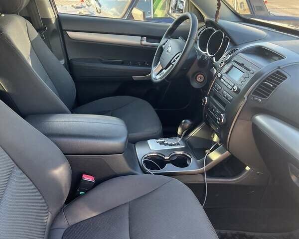 Кіа Соренто, об'ємом двигуна 2.4 л та пробігом 138 тис. км за 14000 $, фото 10 на Automoto.ua