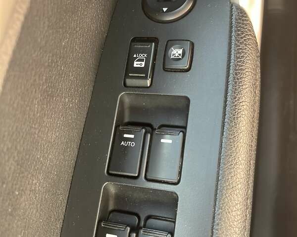 Кіа Соренто, об'ємом двигуна 2.4 л та пробігом 138 тис. км за 14000 $, фото 20 на Automoto.ua