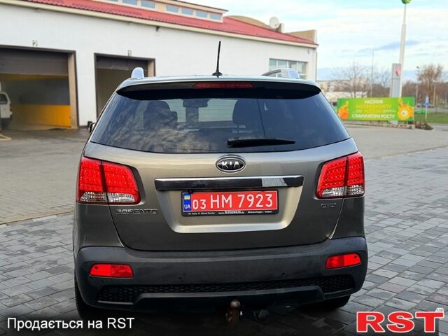 Киа Соренто, объемом двигателя 2.2 л и пробегом 189 тыс. км за 15700 $, фото 5 на Automoto.ua