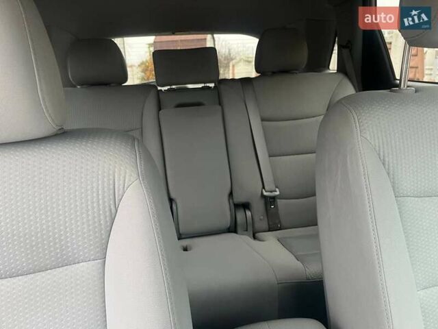 Кіа Соренто, об'ємом двигуна 2.35 л та пробігом 197 тис. км за 12500 $, фото 7 на Automoto.ua