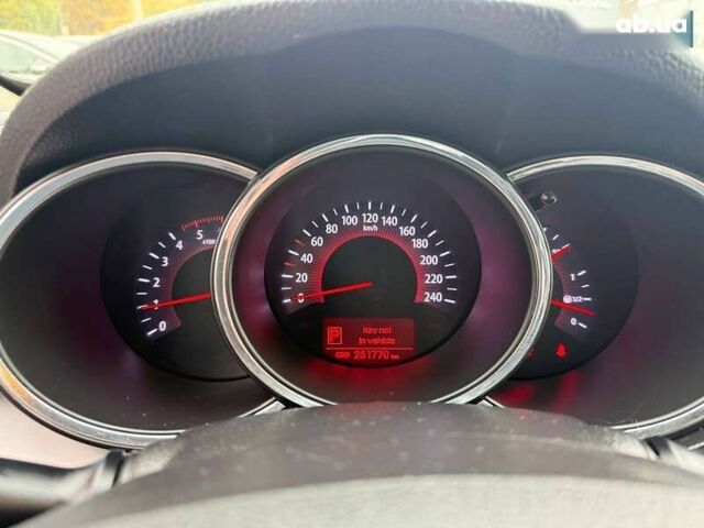 Киа Соренто, объемом двигателя 2.2 л и пробегом 251 тыс. км за 13900 $, фото 14 на Automoto.ua