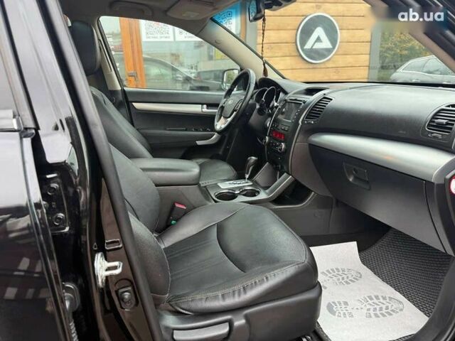 Киа Соренто, объемом двигателя 2.2 л и пробегом 251 тыс. км за 13900 $, фото 9 на Automoto.ua