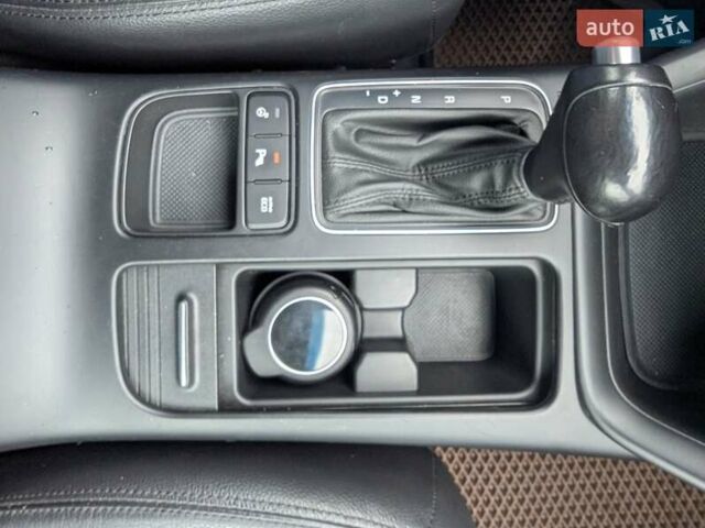 Кіа Соренто, об'ємом двигуна 2.2 л та пробігом 206 тис. км за 17000 $, фото 19 на Automoto.ua