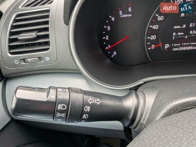 Кіа Соренто, об'ємом двигуна 2.2 л та пробігом 206 тис. км за 17000 $, фото 27 на Automoto.ua