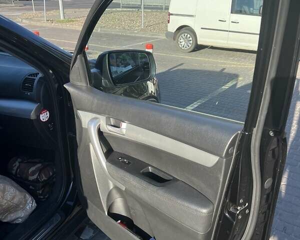 Кіа Соренто, об'ємом двигуна 2.4 л та пробігом 138 тис. км за 14000 $, фото 12 на Automoto.ua