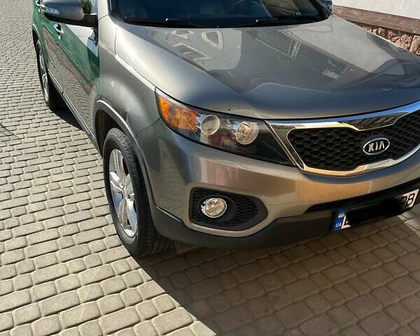 Киа Соренто, объемом двигателя 2.4 л и пробегом 250 тыс. км за 11500 $, фото 4 на Automoto.ua