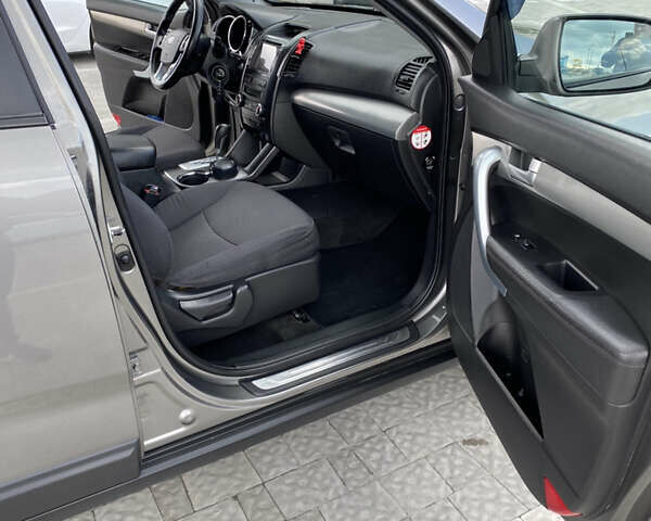 Киа Соренто, объемом двигателя 2.4 л и пробегом 188 тыс. км за 11999 $, фото 35 на Automoto.ua