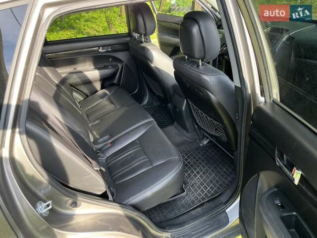 Киа Соренто, объемом двигателя 2.4 л и пробегом 250 тыс. км за 11500 $, фото 7 на Automoto.ua