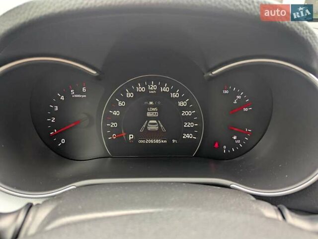 Кіа Соренто, об'ємом двигуна 2.2 л та пробігом 206 тис. км за 17000 $, фото 20 на Automoto.ua