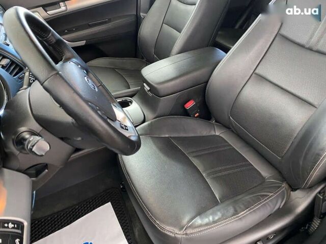 Кіа Соренто, об'ємом двигуна 2.2 л та пробігом 153 тис. км за 15450 $, фото 6 на Automoto.ua