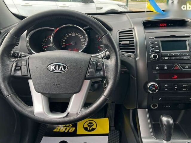 Кіа Соренто, об'ємом двигуна 2.2 л та пробігом 255 тис. км за 12500 $, фото 16 на Automoto.ua