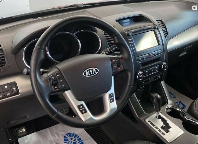 Кіа Соренто, об'ємом двигуна 2.2 л та пробігом 153 тис. км за 15950 $, фото 5 на Automoto.ua