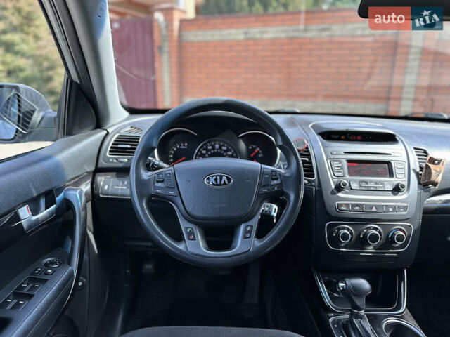 Киа Соренто, объемом двигателя 2.35 л и пробегом 225 тыс. км за 10000 $, фото 25 на Automoto.ua