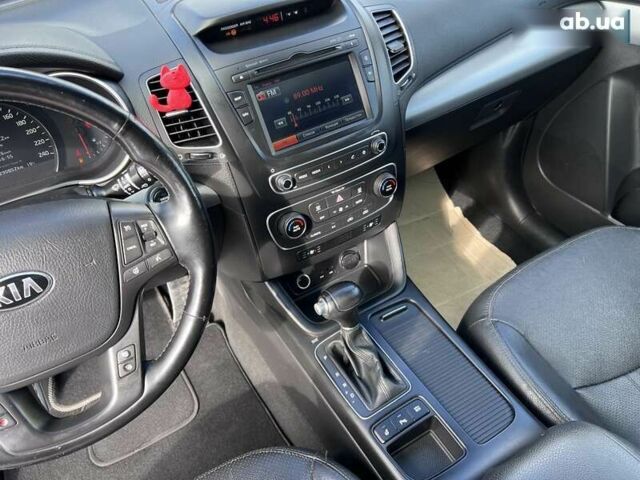 Киа Соренто, объемом двигателя 2.2 л и пробегом 290 тыс. км за 15490 $, фото 23 на Automoto.ua