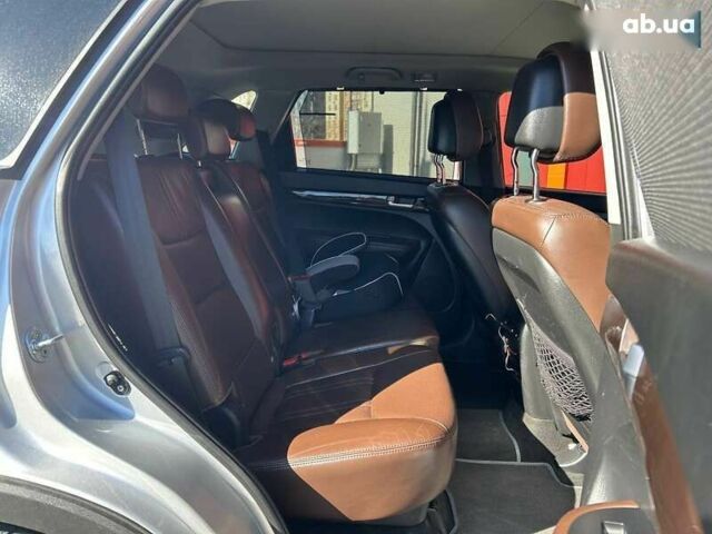 Киа Соренто, объемом двигателя 2.2 л и пробегом 260 тыс. км за 14990 $, фото 12 на Automoto.ua