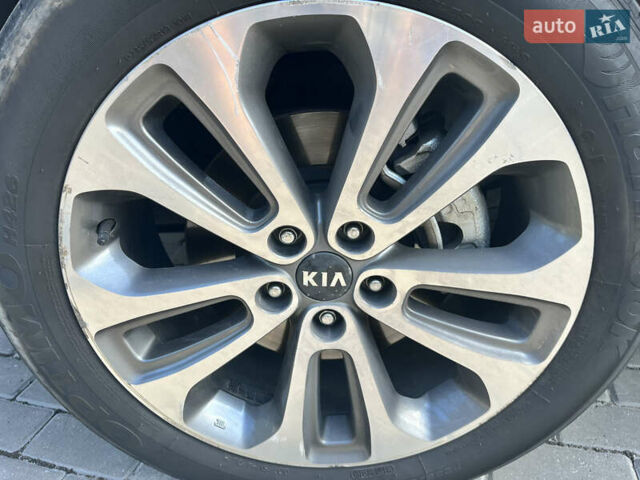 Киа Соренто, объемом двигателя 2 л и пробегом 228 тыс. км за 15000 $, фото 7 на Automoto.ua