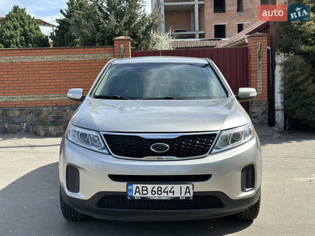 Киа Соренто, объемом двигателя 2.35 л и пробегом 225 тыс. км за 10000 $, фото 2 на Automoto.ua