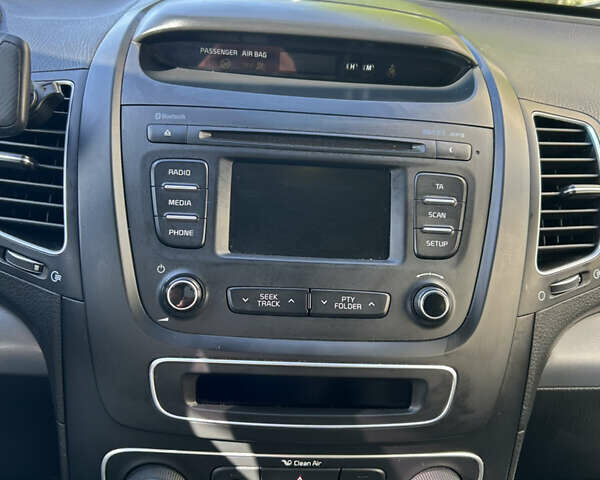 Кіа Соренто, об'ємом двигуна 2.2 л та пробігом 115 тис. км за 16500 $, фото 2 на Automoto.ua