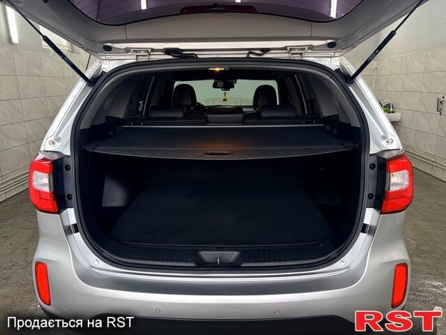 Киа Соренто, объемом двигателя 2 л и пробегом 207 тыс. км за 16200 $, фото 12 на Automoto.ua