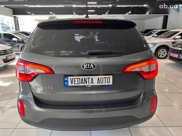 Киа Соренто, объемом двигателя 2 л и пробегом 156 тыс. км за 15900 $, фото 6 на Automoto.ua