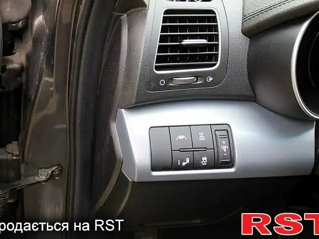 Киа Соренто, объемом двигателя 2.2 л и пробегом 91 тыс. км за 10700 $, фото 5 на Automoto.ua