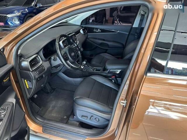 Киа Соренто, объемом двигателя 2 л и пробегом 155 тыс. км за 19300 $, фото 17 на Automoto.ua