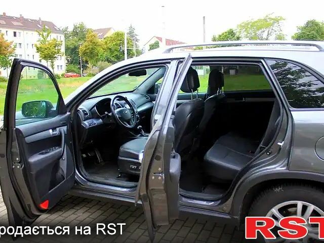 Киа Соренто, объемом двигателя 2.2 л и пробегом 91 тыс. км за 10700 $, фото 9 на Automoto.ua