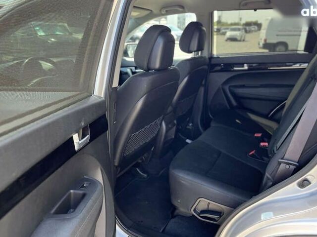 Киа Соренто, объемом двигателя 2.4 л и пробегом 96 тыс. км за 13800 $, фото 26 на Automoto.ua