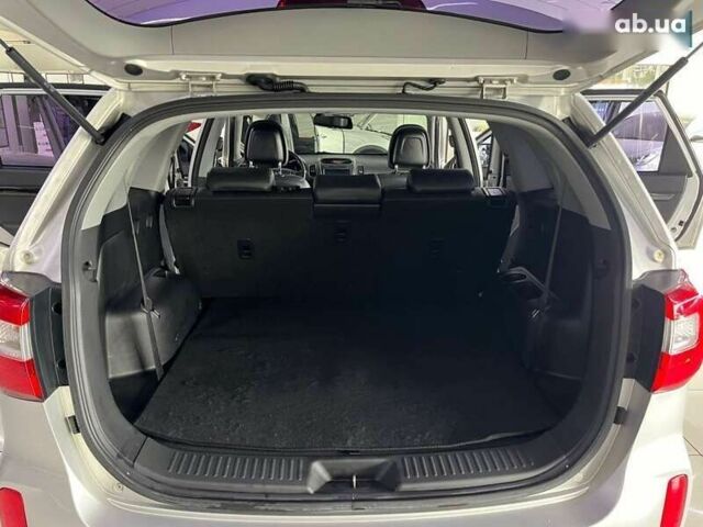 Киа Соренто, объемом двигателя 2 л и пробегом 176 тыс. км за 16500 $, фото 8 на Automoto.ua