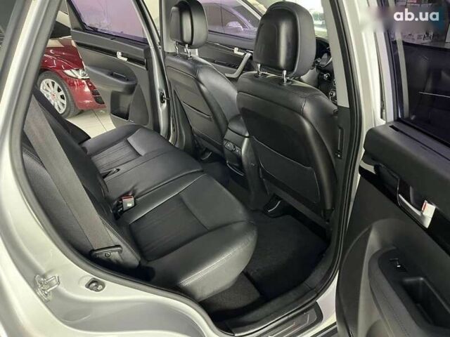 Киа Соренто, объемом двигателя 2 л и пробегом 176 тыс. км за 16500 $, фото 22 на Automoto.ua