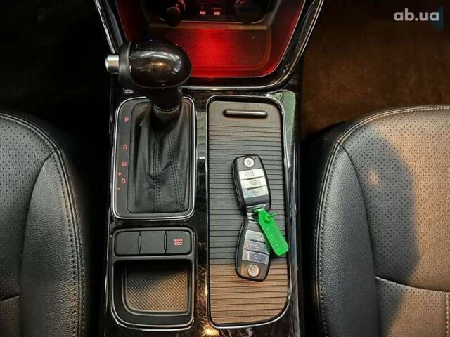 Киа Соренто, объемом двигателя 2 л и пробегом 176 тыс. км за 16500 $, фото 17 на Automoto.ua