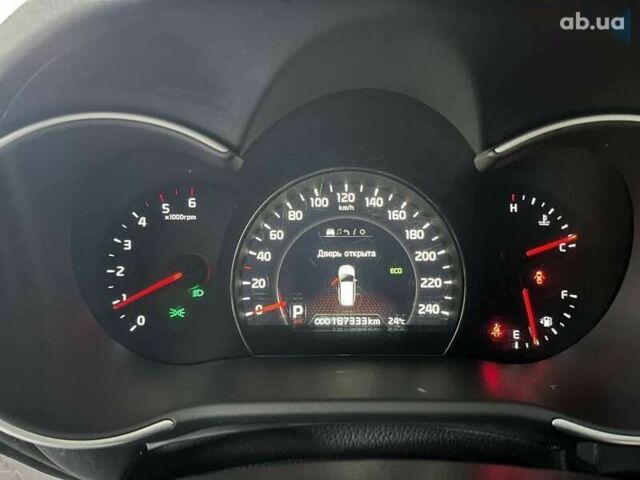 Киа Соренто, объемом двигателя 2 л и пробегом 187 тыс. км за 16500 $, фото 13 на Automoto.ua