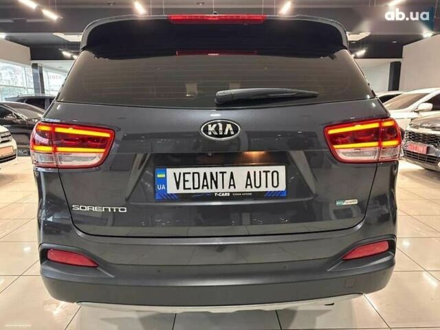 Киа Соренто, объемом двигателя 2 л и пробегом 158 тыс. км за 18900 $, фото 4 на Automoto.ua