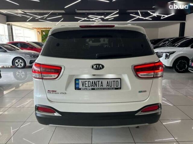 Киа Соренто, объемом двигателя 2.2 л и пробегом 250 тыс. км за 19000 $, фото 4 на Automoto.ua