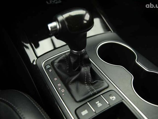 Киа Соренто, объемом двигателя 3.3 л и пробегом 165 тыс. км за 16000 $, фото 18 на Automoto.ua