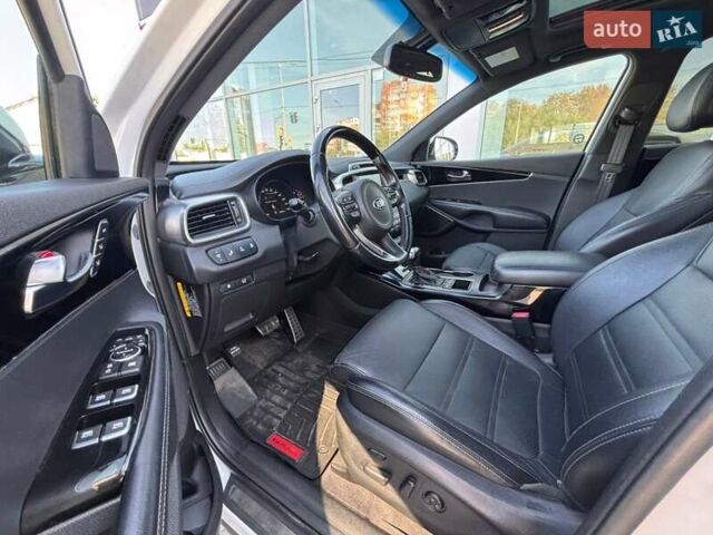 Киа Соренто, объемом двигателя 0 л и пробегом 105 тыс. км за 16500 $, фото 11 на Automoto.ua