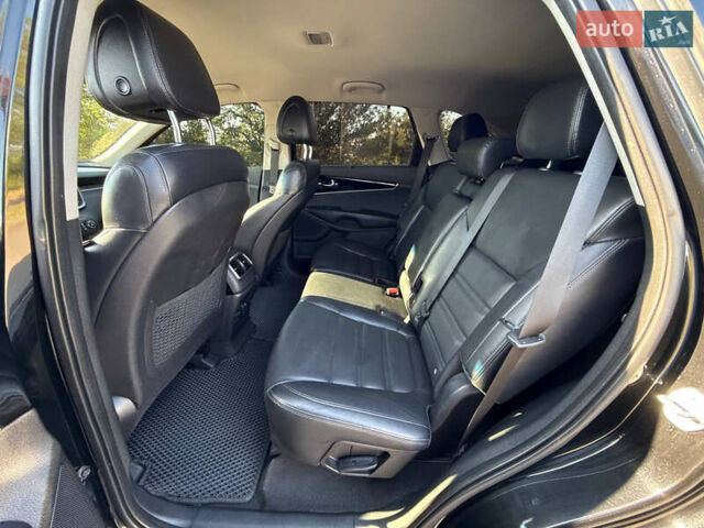 Кіа Соренто, об'ємом двигуна 2.2 л та пробігом 191 тис. км за 19900 $, фото 21 на Automoto.ua