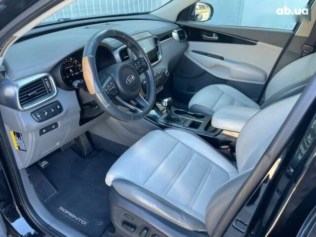 Киа Соренто, объемом двигателя 3.3 л и пробегом 217 тыс. км за 13199 $, фото 23 на Automoto.ua