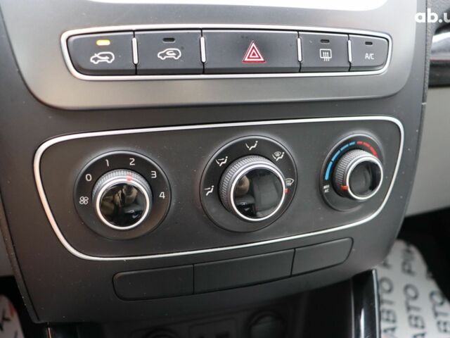 Киа Соренто, объемом двигателя 2.4 л и пробегом 77 тыс. км за 12900 $, фото 15 на Automoto.ua