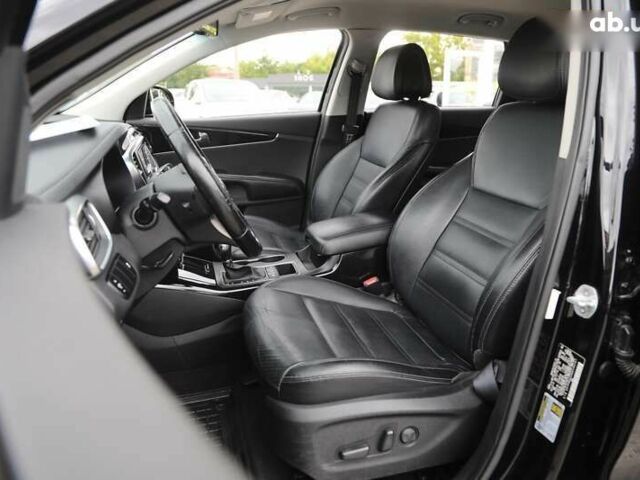 Киа Соренто, объемом двигателя 3.3 л и пробегом 165 тыс. км за 16000 $, фото 6 на Automoto.ua
