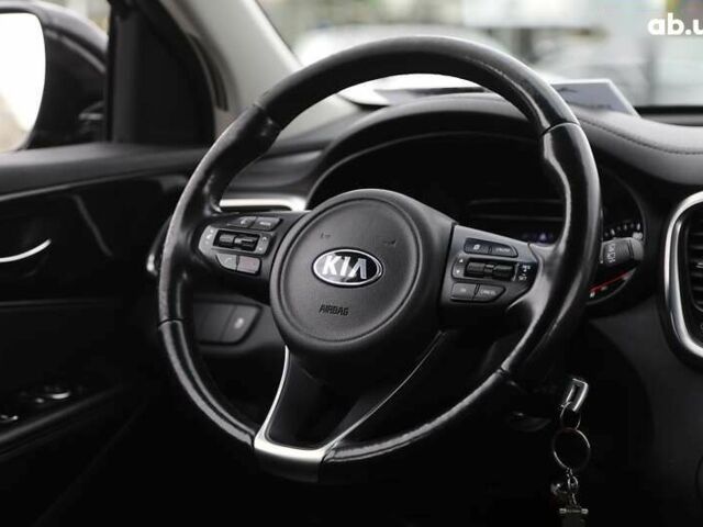 Киа Соренто, объемом двигателя 3.3 л и пробегом 165 тыс. км за 16000 $, фото 13 на Automoto.ua